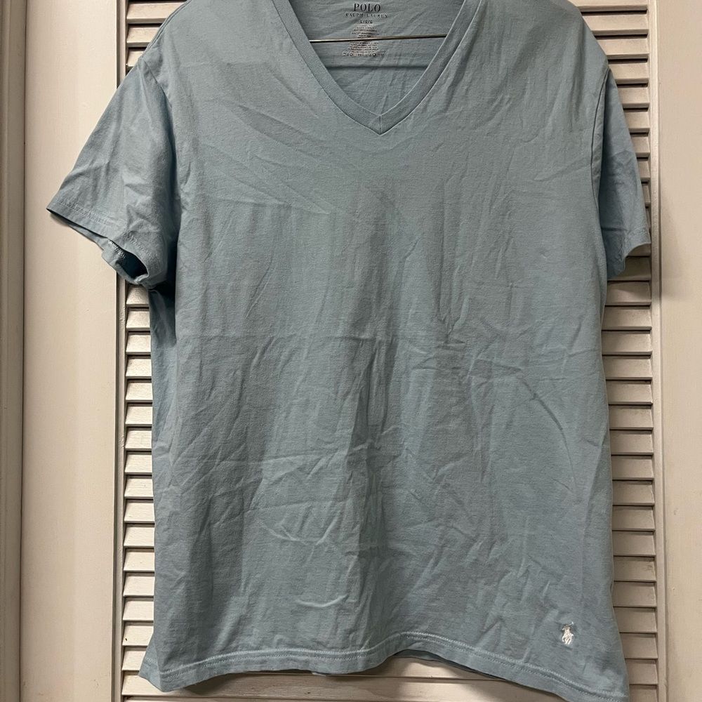 Polo by Ralph Lauren Men's Light Blue V-Neck Tee large. EUC